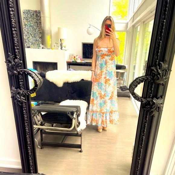 Pretty floral maxi dress, with top ruffle detail. - Picture 1 of 2